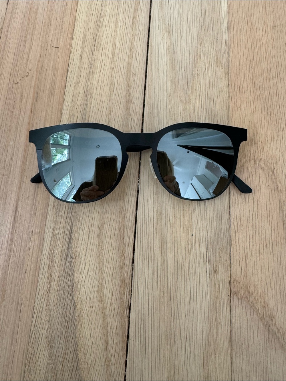 Black Round Mirrored Women's Sunglasses Spektre $185 new without tags